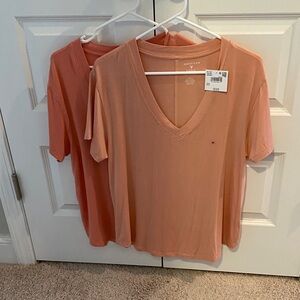 Bundle of two American Eagle Outfitters Peach V-Neck Short Sleeve Tee